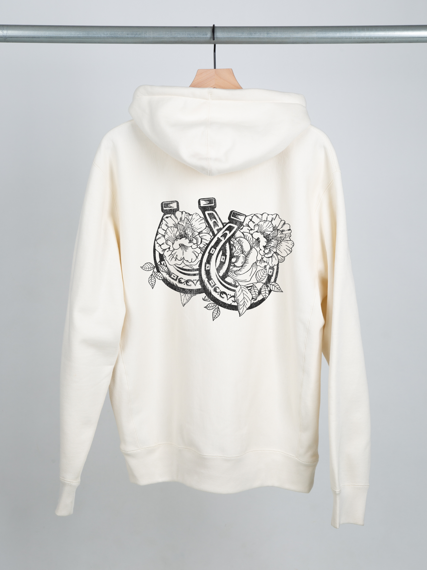 Horseshoes and roses cream hoodie back Dustin Lynch