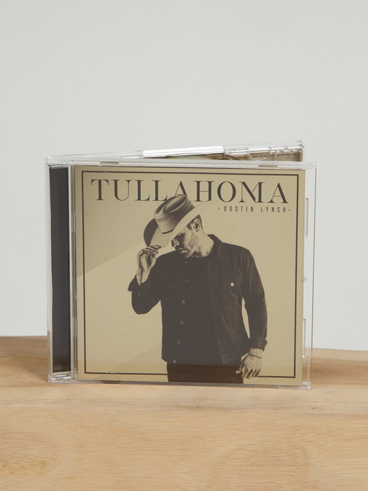 Tullahoma CD front Dustin Lynch 